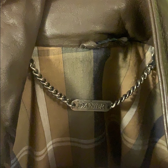 Heavy leather jacket - Picture 3 of 11